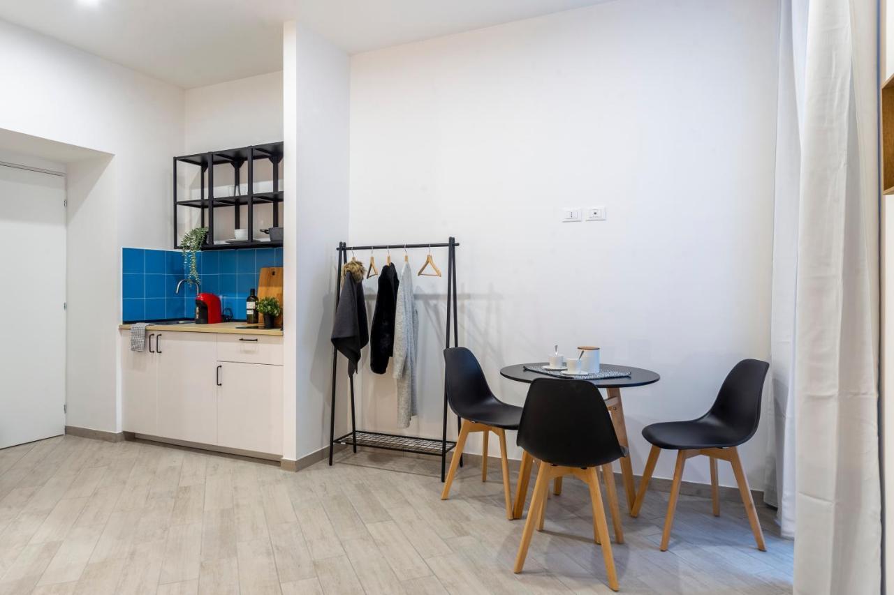 Cool And Stylish City Apartment - Wifi Trieste Exterior photo
